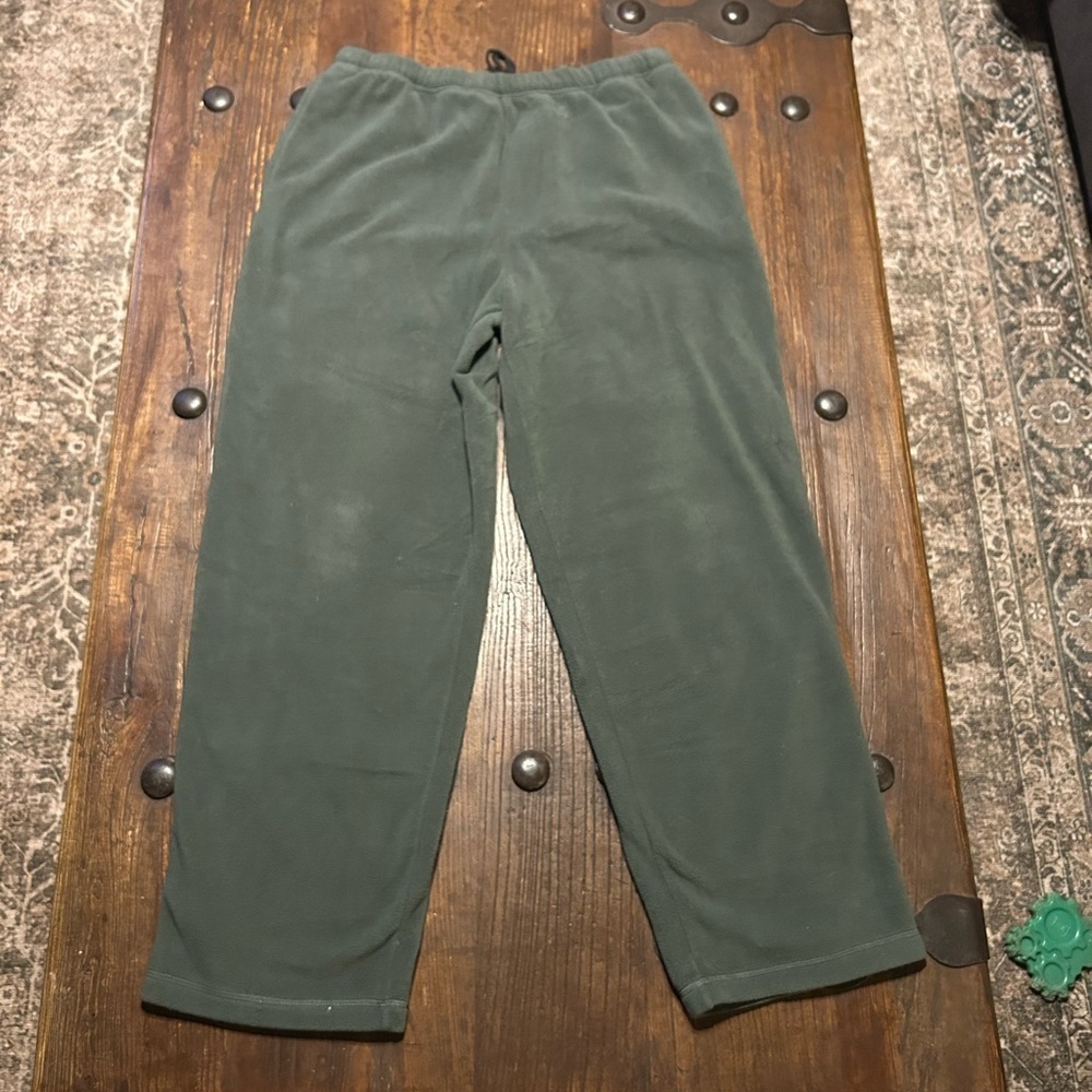 White Sierra Forest Green Fleece Pants